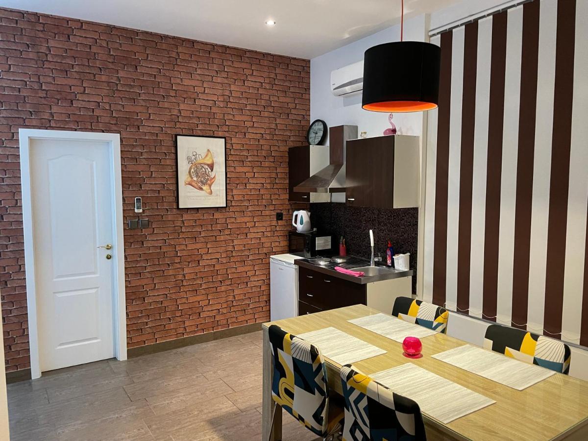 Apartmani Bm 비오그라드나모루 외부 사진