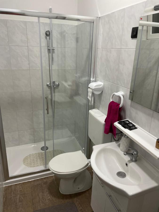 Apartmani Bm 비오그라드나모루 외부 사진