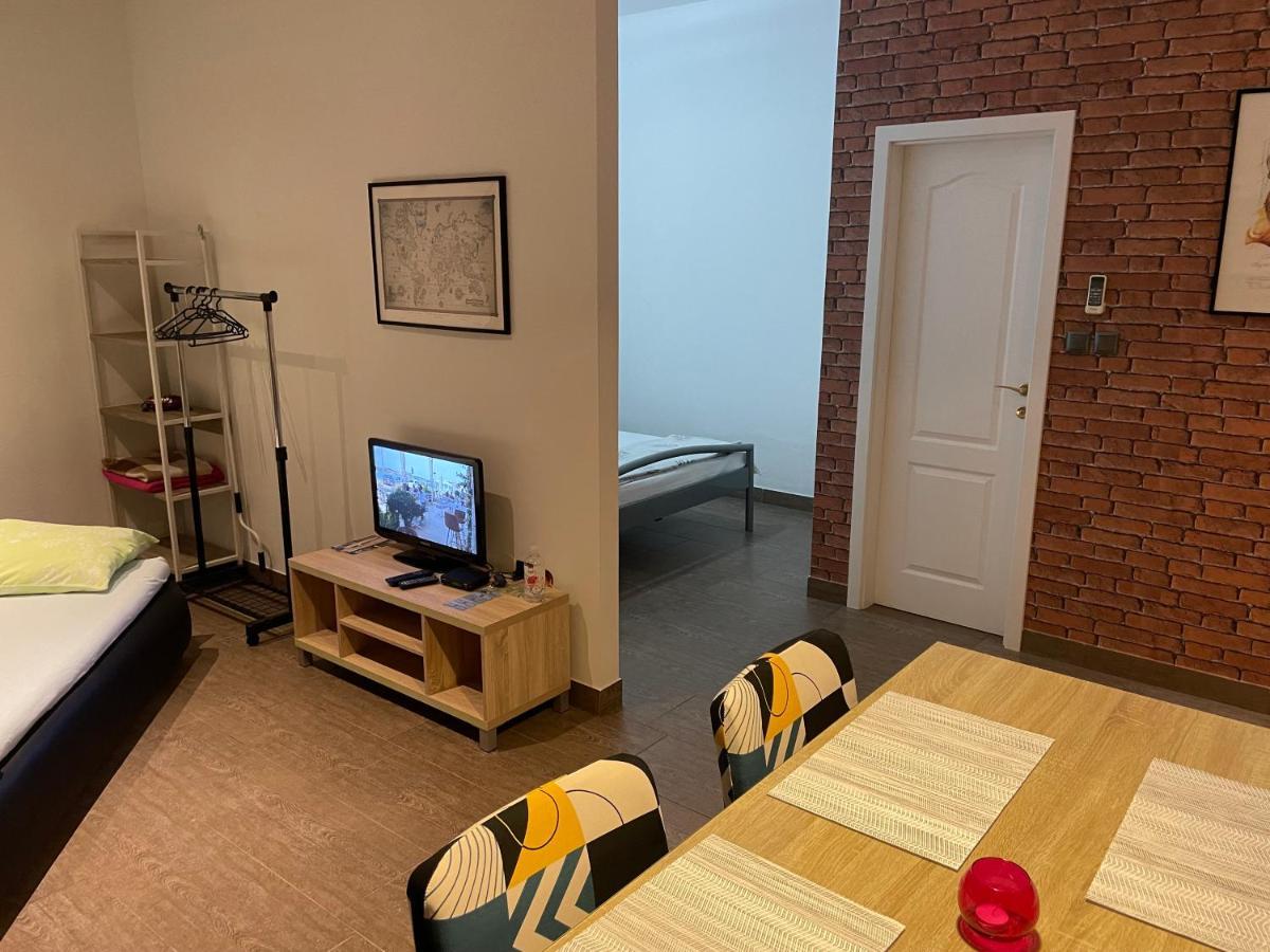 Apartmani Bm 비오그라드나모루 외부 사진